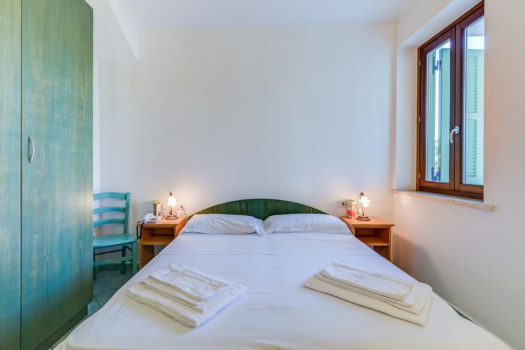 Terra Felice Aparthotel San Felice Circeo Exterior photo